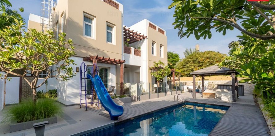 Vila u Dubai, UAE 594.6 m2, 4 spavaćih soba Br. 720416