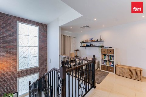 Vila u Dubai, UAE 4 spavaćih soba, 594.6 m2 Br. 720416 - fotografija 23