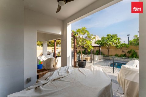 Vila u Dubai, UAE 4 spavaćih soba, 594.6 m2 Br. 720416 - fotografija 10