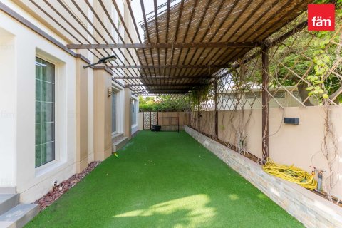 Vila u Dubai, UAE 4 spavaćih soba, 594.6 m2 Br. 720416 - fotografija 25