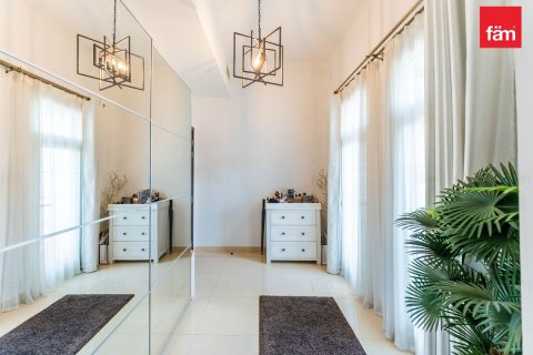 Vila u Dubai, UAE 4 spavaćih soba, 594.6 m2 Br. 720416 - fotografija 18