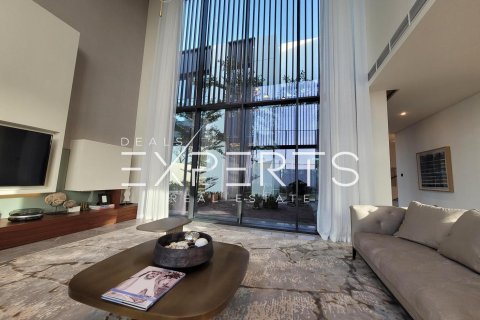 Vilë në Saadiyat Island, Abu Dhabi, Emiratet e Bashkuara Arabe 5 dhoma gjumi, 1047.9 m2. № 569039 - Foto 1