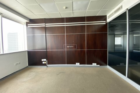 Üürile anda kontor asukohaga Sheikh Zayed Road, Dubai, AÜE: 179.6 m² Nr 624272 - pilt 2