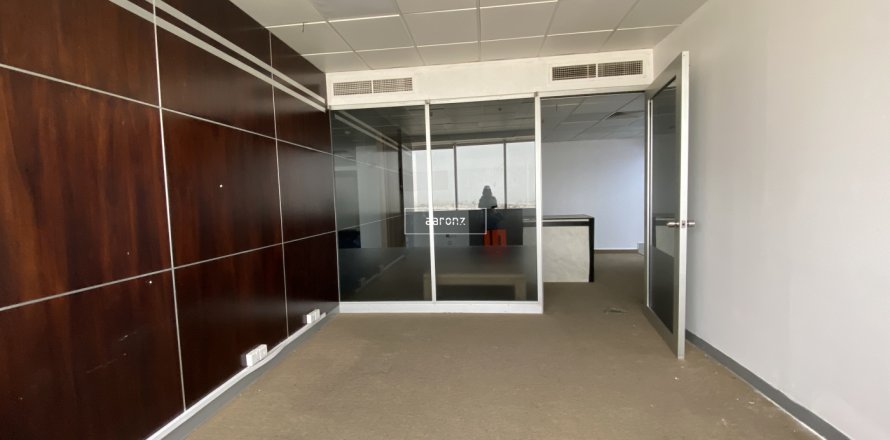 Kontor asukohaga Sheikh Zayed Road, Dubai, AÜE: 179.6 m² Nr 624272
