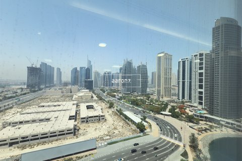 Office in Jumeirah Lake Towers, Dubai, UAE 456 sq.m. № 624271 - photo 29