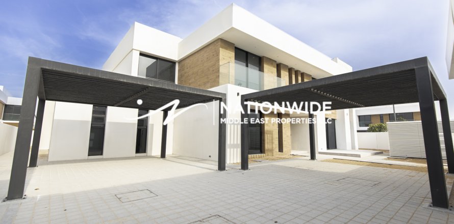 Villa in Abu Dhabi, VAE: 5 Schlafzimmer, 825 m2 Nr. 619134
