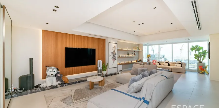 Квартира в EMIRATES CROWN в Дубай Марина, ОАЕ 2 спальні, 243м2 № 650451