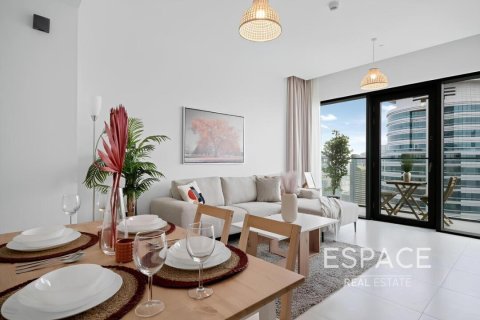 Apartamento para arrendamento em Dubai Marina, Dubai, EAU 2 quartos, 114 m2 № 650450 - foto 1