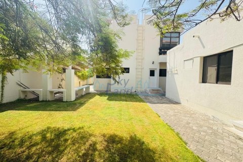 Villa itt: Jumeirah, Dubai, EAE, 5 hálószoba, 371.6 m², azonosító: 646662 - fénykép 23
