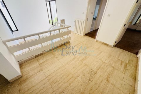 Villa itt: Jumeirah, Dubai, EAE, 5 hálószoba, 371.6 m², azonosító: 646662 - fénykép 33