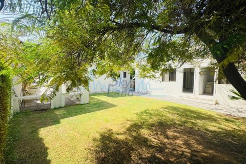 Villa itt: Jumeirah, Dubai, EAE, 5 hálószoba, 371.6 m², azonosító: 646662 - fénykép 24