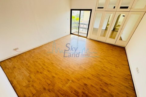 Villa itt: Jumeirah, Dubai, EAE, 5 hálószoba, 371.6 m², azonosító: 646662 - fénykép 16