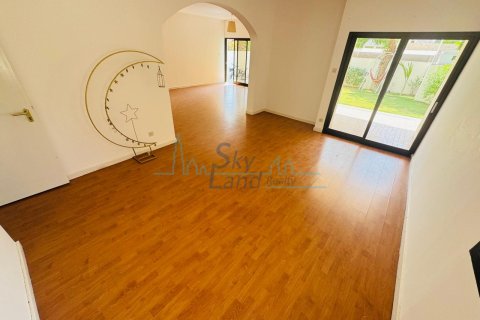 Villa itt: Jumeirah, Dubai, EAE, 5 hálószoba, 371.6 m², azonosító: 646662 - fénykép 5