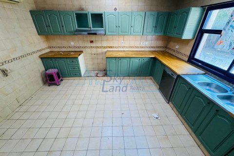 Vila di Al Barsha, Dubai, UAE 6 bilik tidur, 371.6 meter persegi № 646663 - foto 8