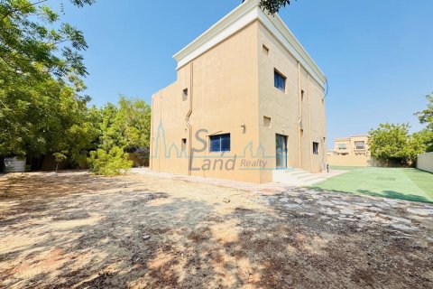 Vila di Al Barsha, Dubai, UAE 6 bilik tidur, 371.6 meter persegi № 646663 - foto 26