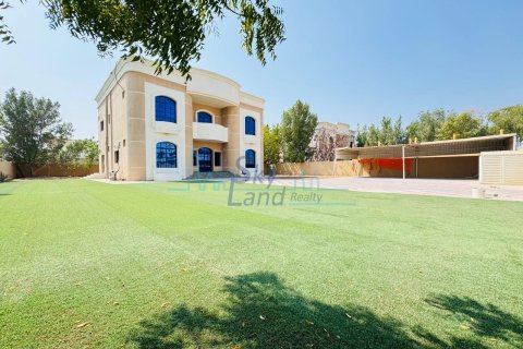 Vila di Al Barsha, Dubai, UAE 6 bilik tidur, 371.6 meter persegi № 646663 - foto 1
