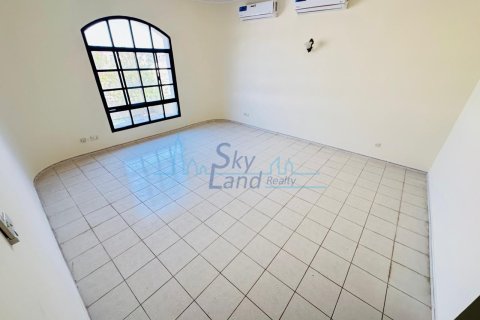 Vila di Al Barsha, Dubai, UAE 6 bilik tidur, 371.6 meter persegi № 646663 - foto 14