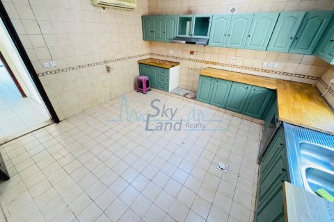 Vila di Al Barsha, Dubai, UAE 6 bilik tidur, 371.6 meter persegi № 646663 - foto 9