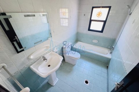 Vila di Al Barsha, Dubai, UAE 6 bilik tidur, 371.6 meter persegi № 646663 - foto 24