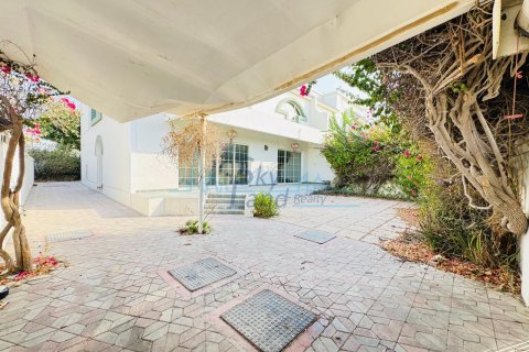 Villa itt: Jumeirah, Dubai, EAE, 4 hálószoba, 325.2 m², azonosító: 646661 - fénykép 29