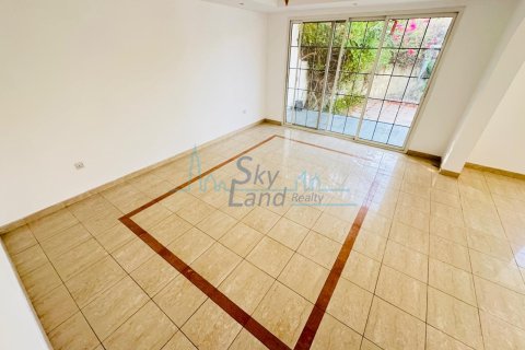 Villa itt: Jumeirah, Dubai, EAE, 4 hálószoba, 325.2 m², azonosító: 646661 - fénykép 8