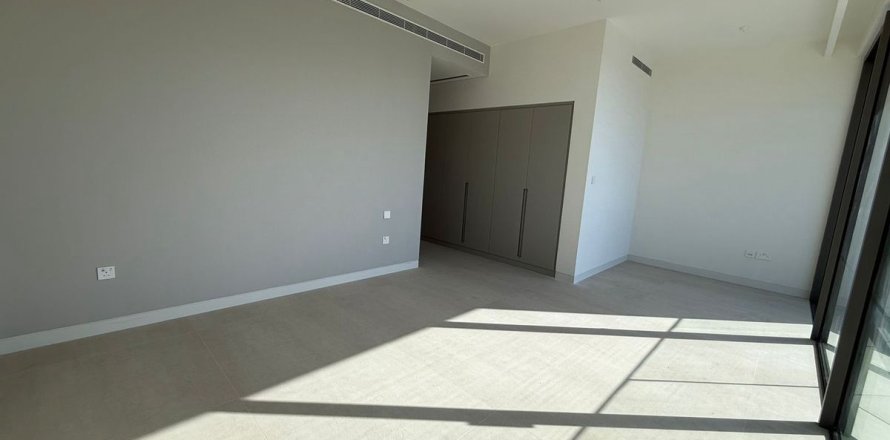 Townhouse in Dubai, UAE 3 bedrooms, 483.2 sq.m. № 699910