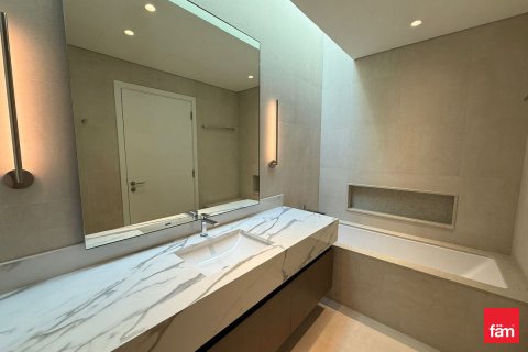Townhouse in Dubai, UAE 3 bedrooms, 483.2 sq.m. № 699910 - photo 10