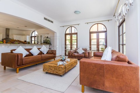 Vila v Dubai, SAE 6 ložnice, 1499.9 m² Č.: 714332 - fotografie 6