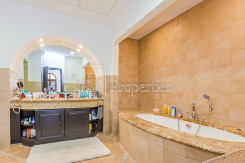 Vila v Dubai, SAE 6 ložnice, 1499.9 m² Č.: 714332 - fotografie 20