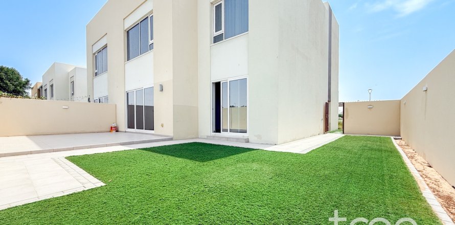 Dubai South (Dubai World Central)、Dubai、UAEにあるマンション 3ベッドルーム、214.7 m2 No733362