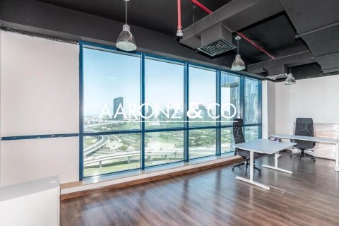 Зняти в оренду офіс в Джумейра Лейк Тауэрс, Дубай, ОАЕ 68м2, № 679386 - фото 3