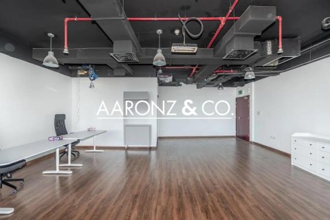 Jumeirah Lake Towers, Dubai, संयुक्त अरब अमीरात में कार्यालय, 68 वर्ग मीटर, संख्या 679386 - फ़ोटो 9