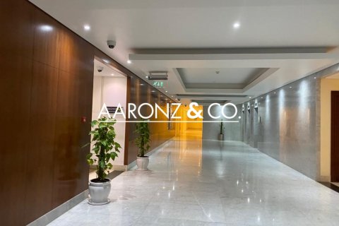 Oficiu de închiriat în Dubai Investment Park, Dubai, EAU 134 mp.  №679390 - poză 7