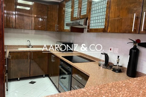 Huoneisto Dubai Marina, Arabiemiraatit 2 makuuhuonetta, 176 m2 № 679385 - kuva 10