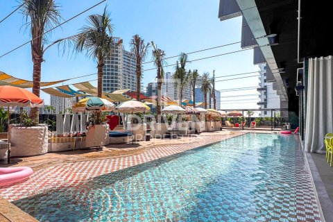 Apartmen di Business Bay, Dubai, UAE 1 bilik tidur, 58 meter persegi № 654366 - foto 12