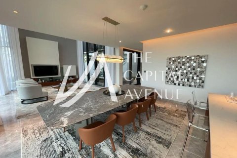 Vilë në Saadiyat Island, Abu Dhabi, Emiratet e Bashkuara Arabe 5 dhoma gjumi, 789.68 m2. № 739422 - Foto 2