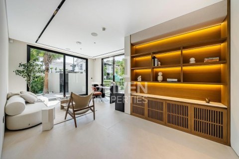 Vila u gradu Jumeirah Golf Estates, Dubai, UAE 7 spavaće sobe, 876.91 m2 Br. 745750 - Slika 8