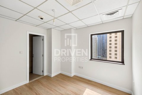 Apartament de închiriat în Jumeirah Beach Residence, Dubai, EAU 4 dormitoare, 270.53 mp. №745714 - poză 8