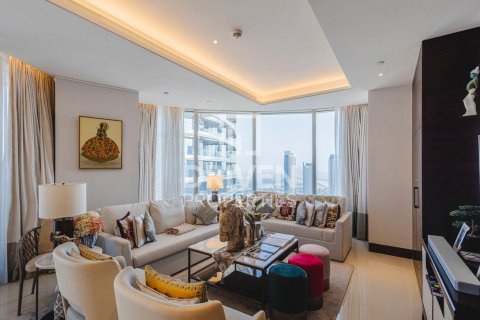 Apartamento en alquiler en Downtown Dubai (Downtown Burj Dubai), Dubai, EAU 4 dormitorios, 235.79 m2 № 745709 - foto 5
