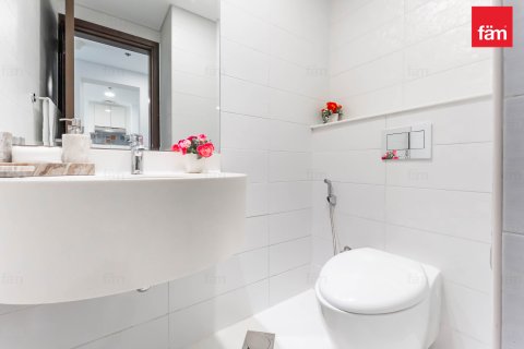 Apartmen di Motor City, Dubai, UAE 1 bilik tidur, 71.6 meter persegi № 631788 - foto 17