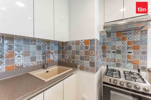 Apartmen di Motor City, Dubai, UAE 1 bilik tidur, 71.6 meter persegi № 631788 - foto 21