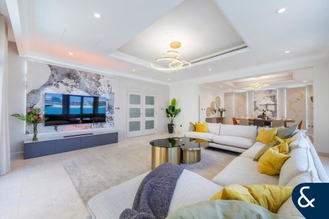 Vila u Palm Jumeirah, Dubai, UAE 4 spavaćih soba, 1245 m2 Br. 667895 - fotografija 3