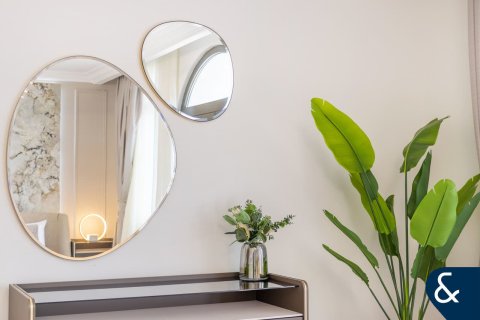 Vila u Palm Jumeirah, Dubai, UAE 4 spavaćih soba, 1245 m2 Br. 667895 - fotografija 18