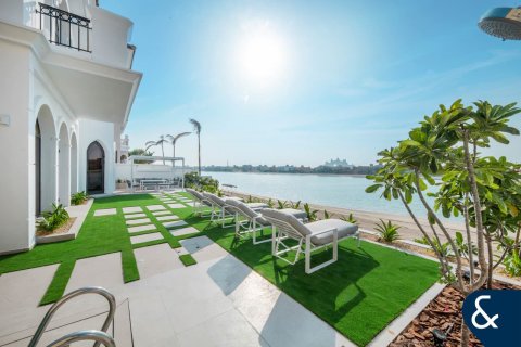 Vila u Palm Jumeirah, Dubai, UAE 4 spavaćih soba, 1245 m2 Br. 667895 - fotografija 17