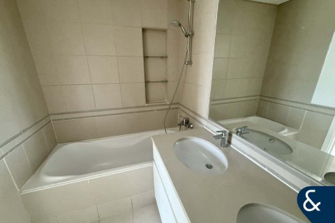 Apartment in Town Square, Dubai, UAE 2 bedrooms, 147 sq.m. № 667916 - photo 7