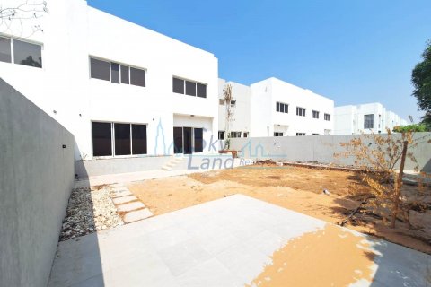 阿联酋 Dubai Umm Suqeim 待租 : 4 卧, 371.6 平方米 , 编号632284 - 照片 2