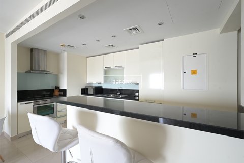 Apartment in Jumeirah Lake Towers, Dubai, UAE 2 bedrooms, 120.5 sq.m. № 632206 - photo 11