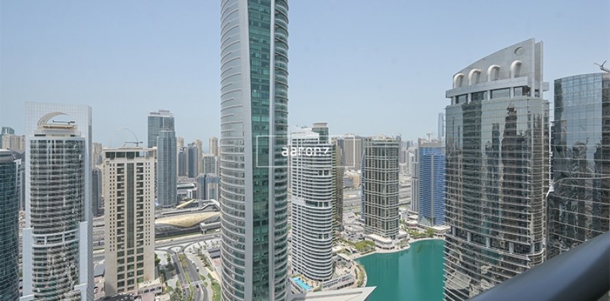 Apartment in Jumeirah Lake Towers, Dubai, UAE 2 bedrooms, 120.5 sq.m. № 632206