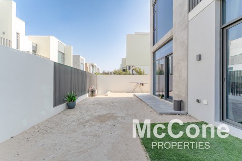 Vilë në Arabian Ranches 3, Dubai, Emiratet e Bashkuara Arabe 4 dhoma gjumi, 246.38 m2. № 587459 - Foto 28