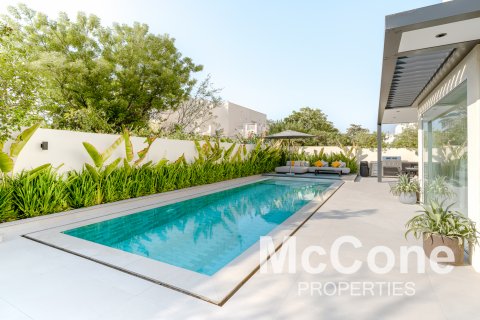 Villa in Meadows, Dubai, UAE 4 bedrooms, 538.84 sq.m. № 587462 - photo 3